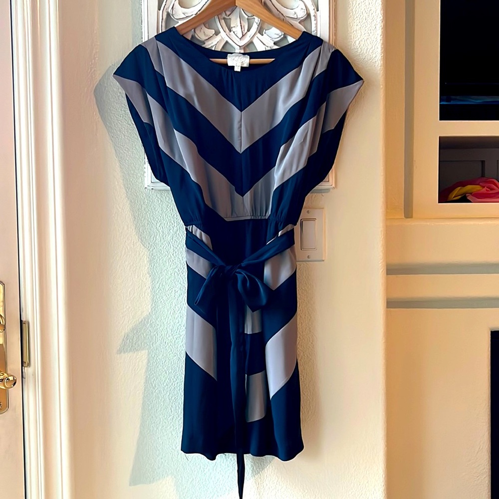 Chevron pattern tie from dress.